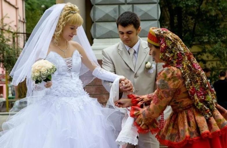 俄罗斯的法定结婚年龄为什么是14岁（俄罗斯法定结婚年龄是多少）